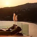 Wonderful Chrysta Вилла Mykonos Town