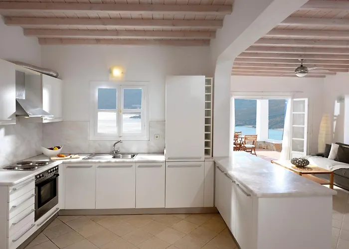 Wonderful Chrysta Villa