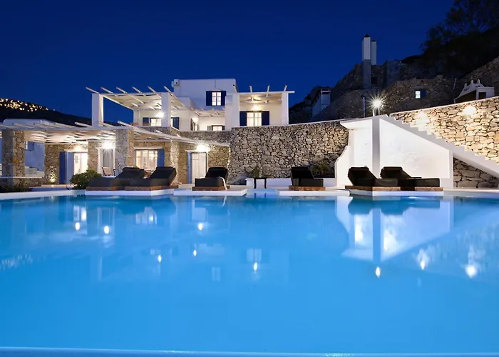 Wonderful Chrysta * Mykonos Town