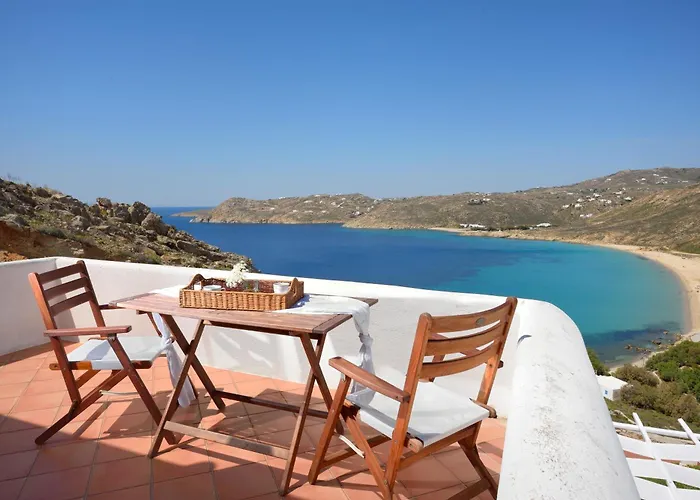 Wonderful Chrysta Villa *